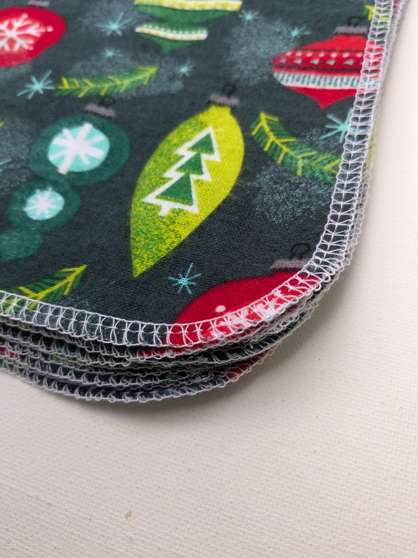 Ornament 12pk Paperless Towel