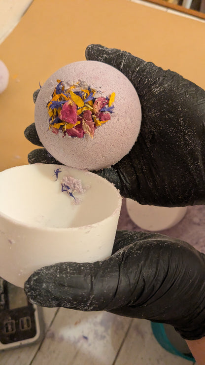 Bath Bomb - naturally colored