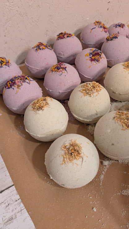 Bath Bomb - naturally colored